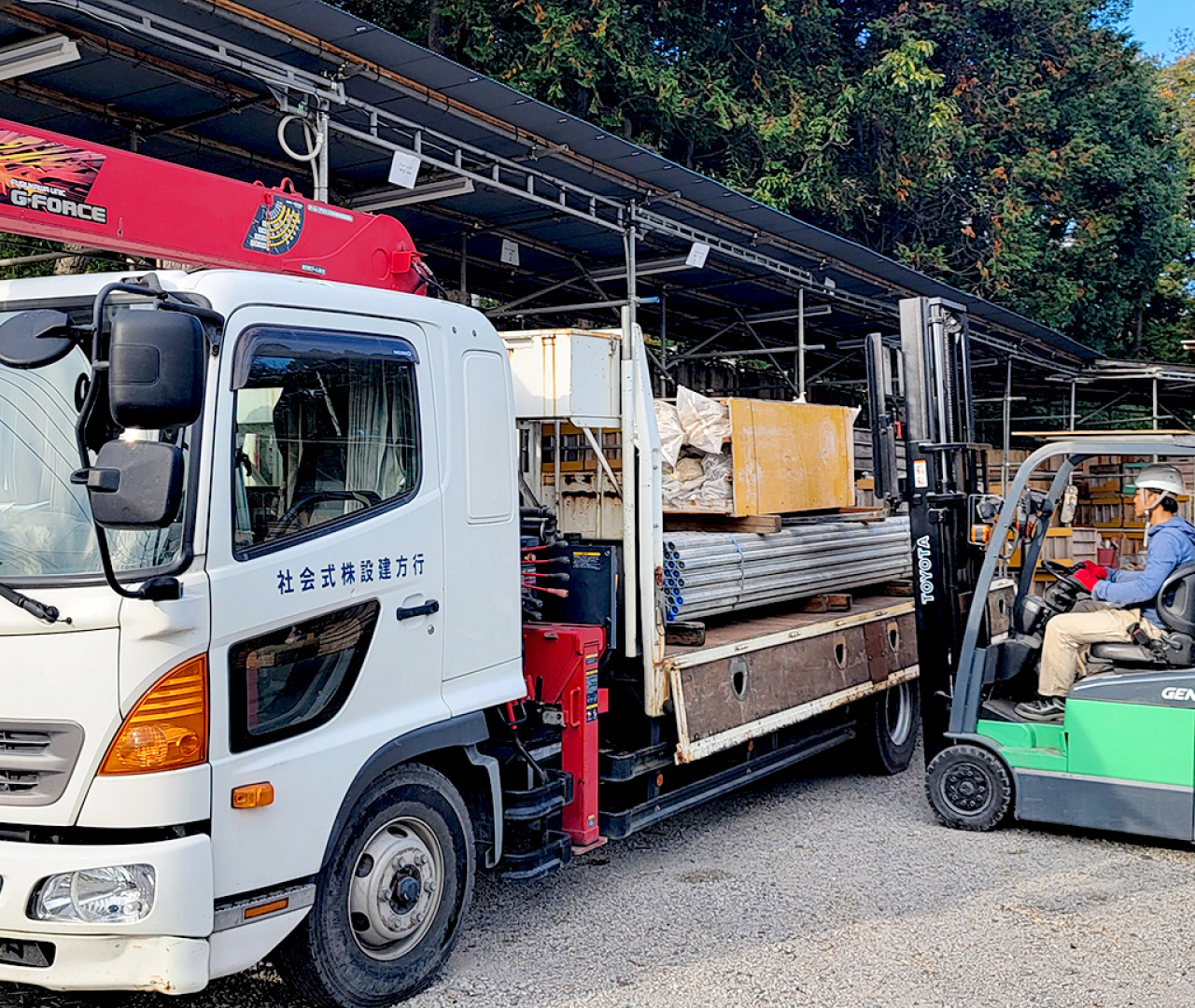 SERVICE.04 | 型枠資材運搬